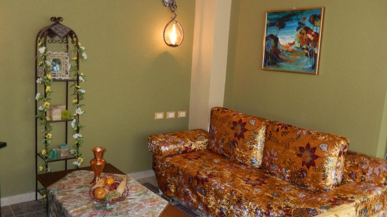 Down Town Luxury Apartment Sarandë Buitenkant foto